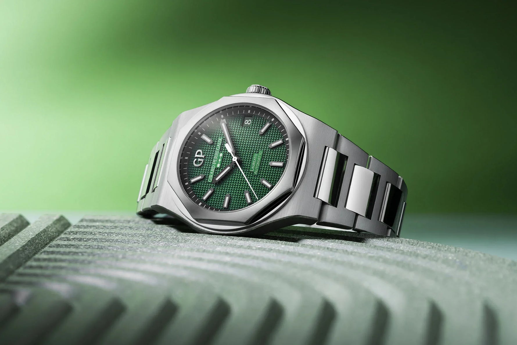Girard-Perregaux Laureato 42mm with green clous-de-Paris dial reference 81010-11-3153-1CM