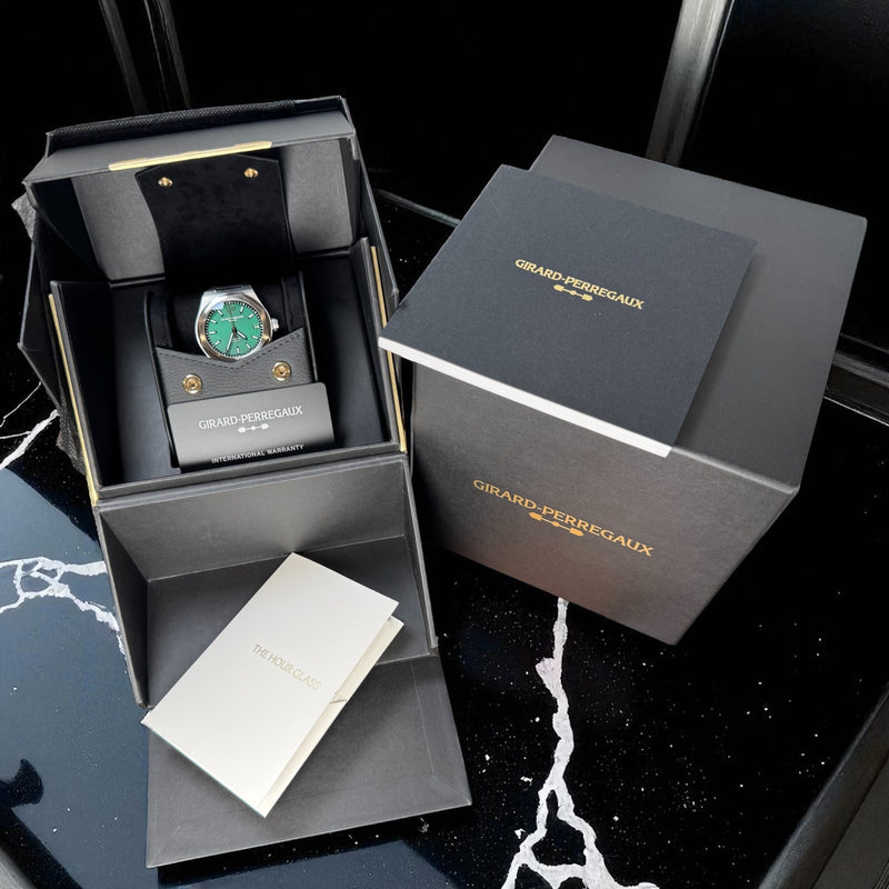 Girard-Perregaux Laureato 42mm Green Dial – Ref.81010-11-3153-1CM