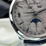 Jaeger-LeCoultre Master Calendar – Meteorite Dial
Ref. Q1558421 | Full Set| Mint Condition