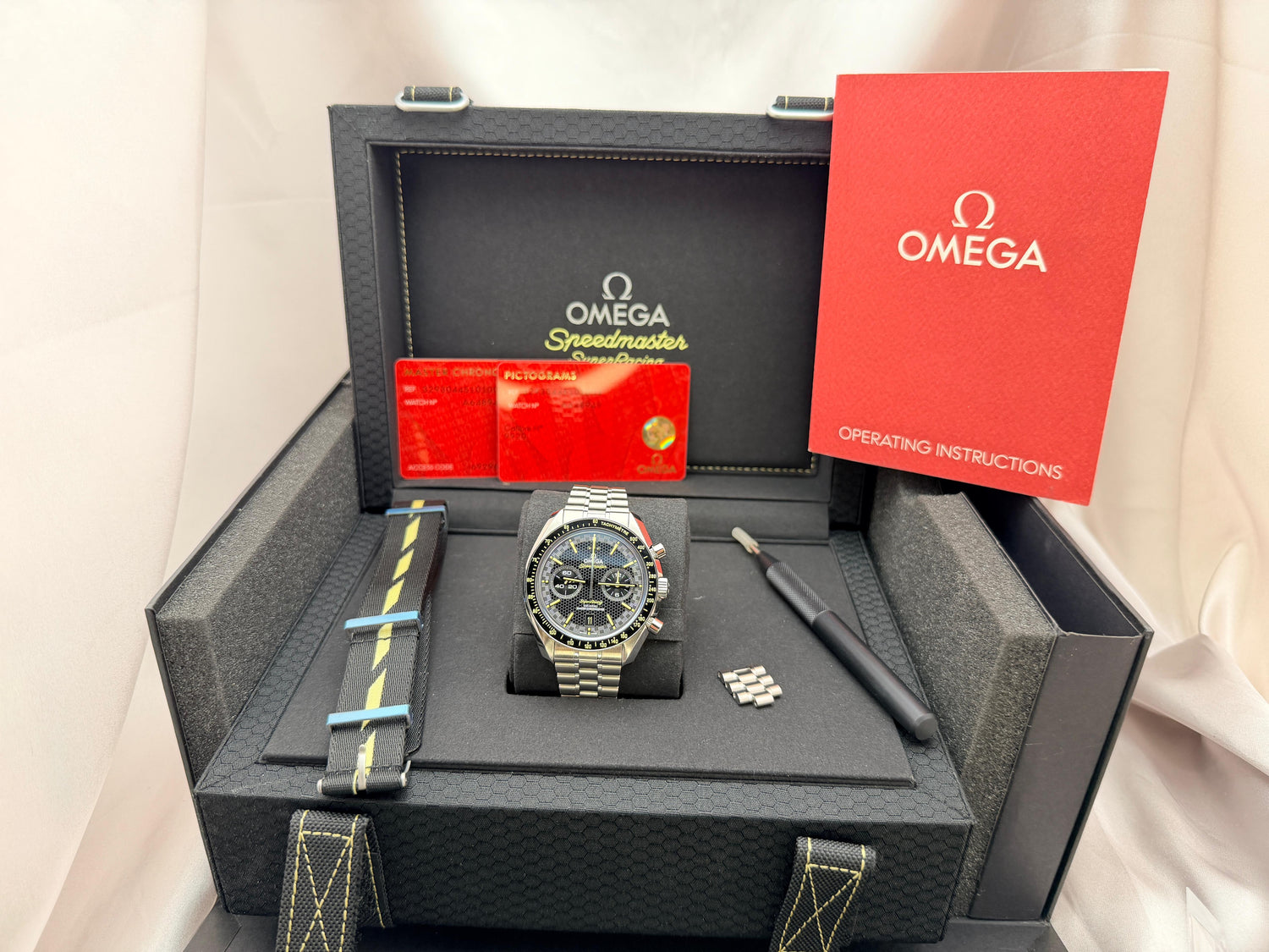 Speedmaster Super Racing 44.25mm Spirate™ | Ref. 329.30.44.51.01.003 | Mint Set (Extra NATO Strap)
