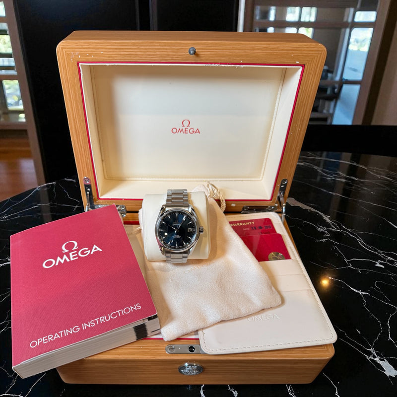 Omega Seamaster Aqua Terra Blue “Teak” Dial – Ref. 231.10.39.21.03.001
Full Set