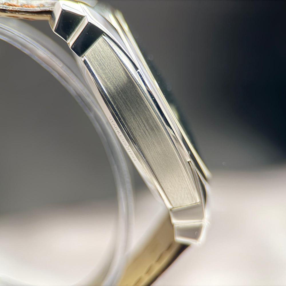 Quai de l’Ile 41mm | Silver Multi-Layer Dial | Ref. 4500S/000A-B195
