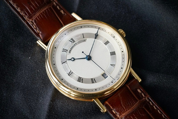 Breguet Classique 5930BA / 12 / 986 – 18k Yellow Gold – Full Set