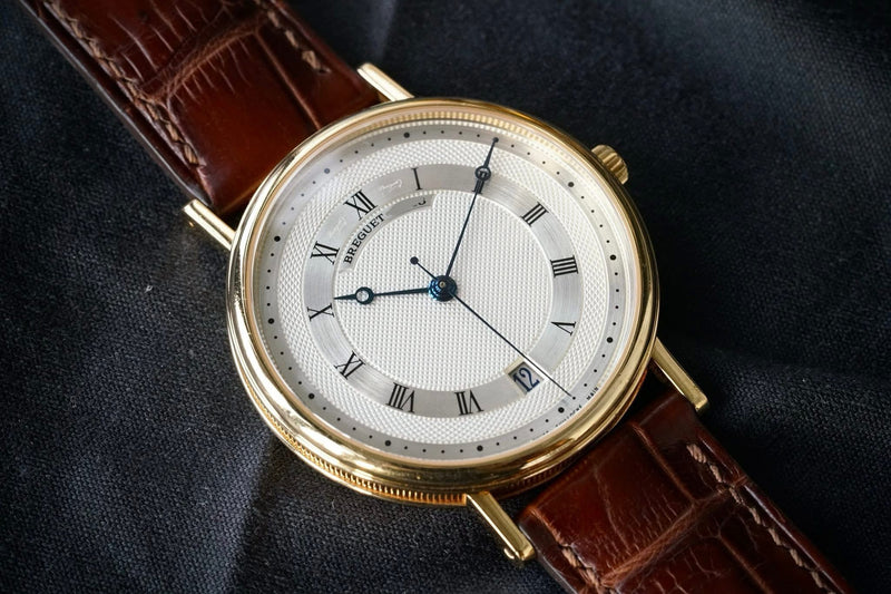 Breguet Classique 5930BA / 12 / 986 – 18k Yellow Gold – Full Set