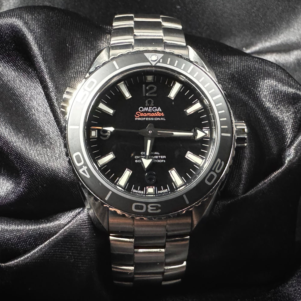 Omega Seamaster Planet Ocean 37.5 mm | Ref. 232.30.38.20.01.001