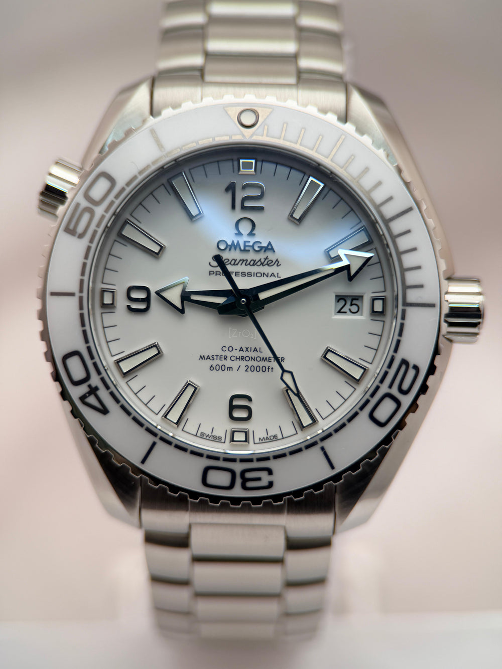 Seamaster Planet Ocean 600M 39.5mm White Ceramic | Ref. 215.30.40.20.04.001 | 2019 Full Set
