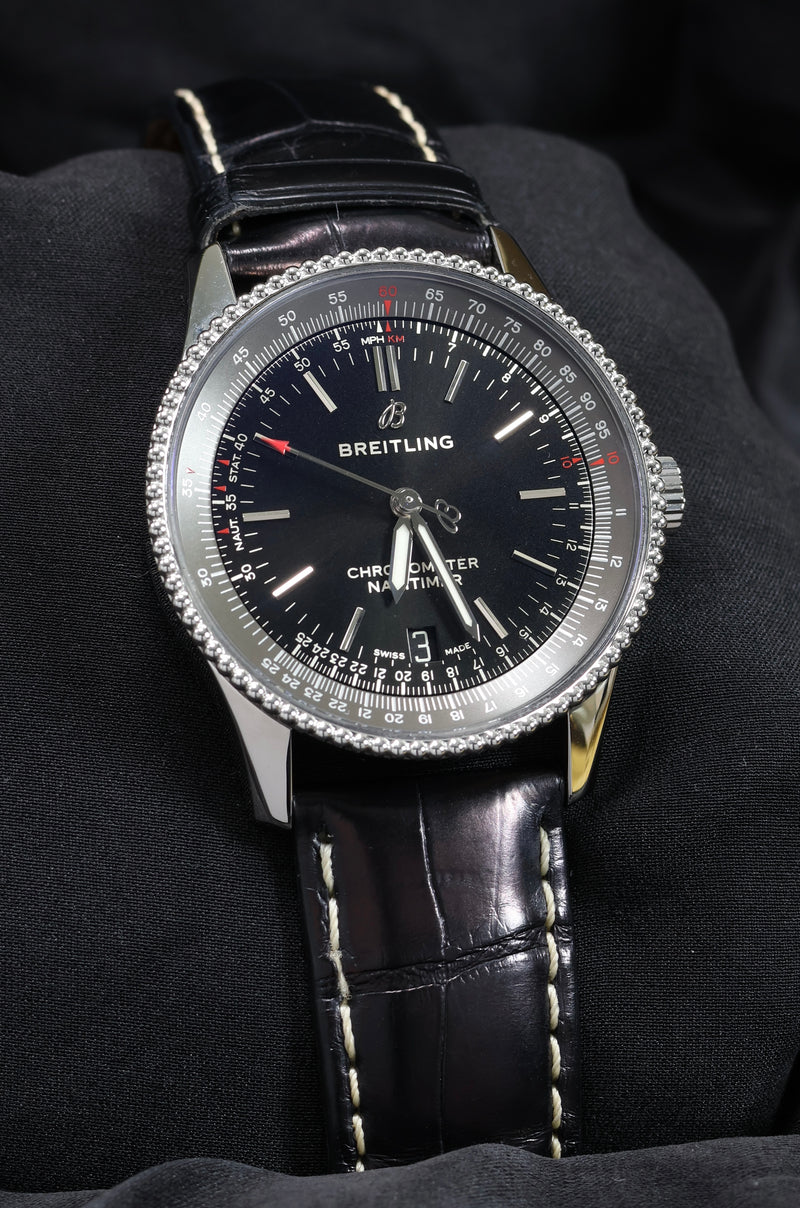 Breitling Navitimer Automatic 38 – Ref. A17325 – Black Dial | Full Set (2019) – Excellent Condition - Bidirectional Bezel