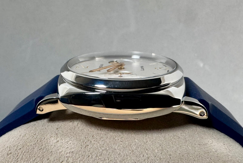 Panerai Luminor Due Luna
38mm Complete Set with Extra Brand New Strap