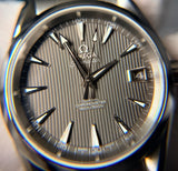 Omega Seamaster Aqua Terra 38.5mm – “Grey Skyfall Teak Dial”
Ref. 231.10.39.21.06.001 |Full Set