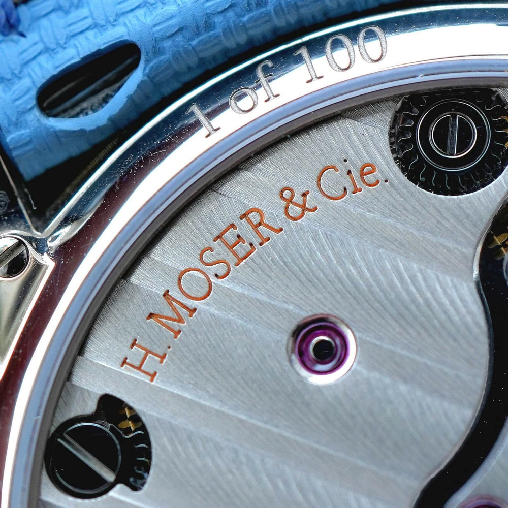 Venturer Small Seconds “Purity” 18k White Gold | Ref. 2327-0207