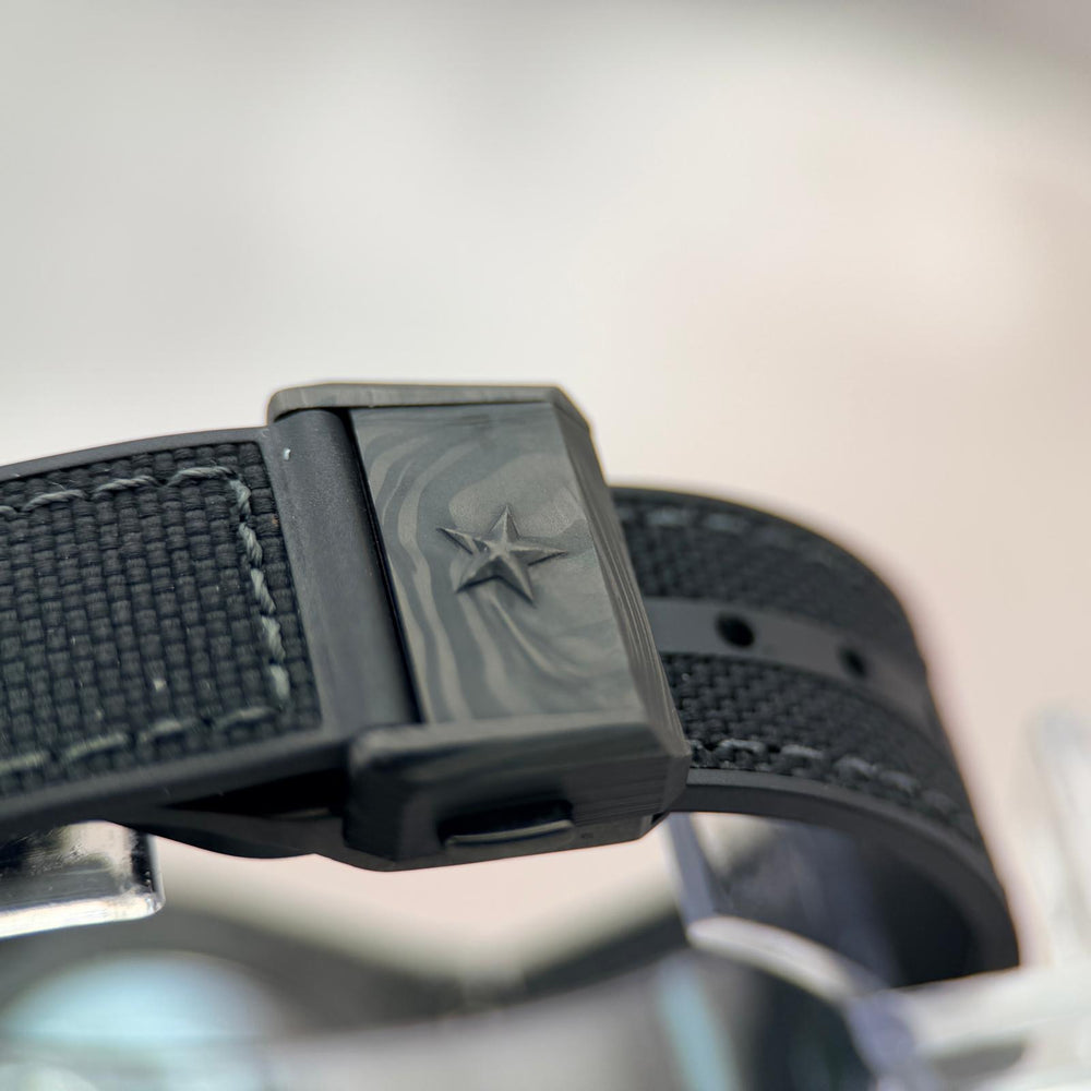 Defy Classic Carbon Skeleton 41mm | Ultra-Light 65g | Ref. 10.9000.670