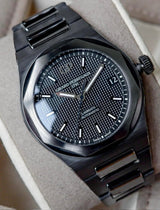 Girard-Perregaux Laureato 42 mm Black Ceramic – Ref. 81010-32-631-32A