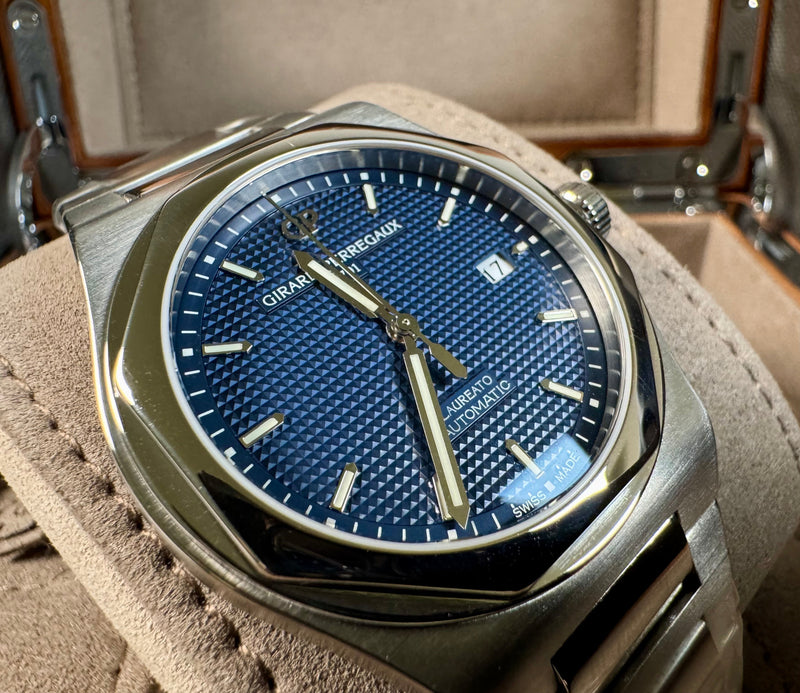 Girard-Perregaux Laureato 41mm 225th Anniversary Limited Edition– Ref. 81000-11-431-11A