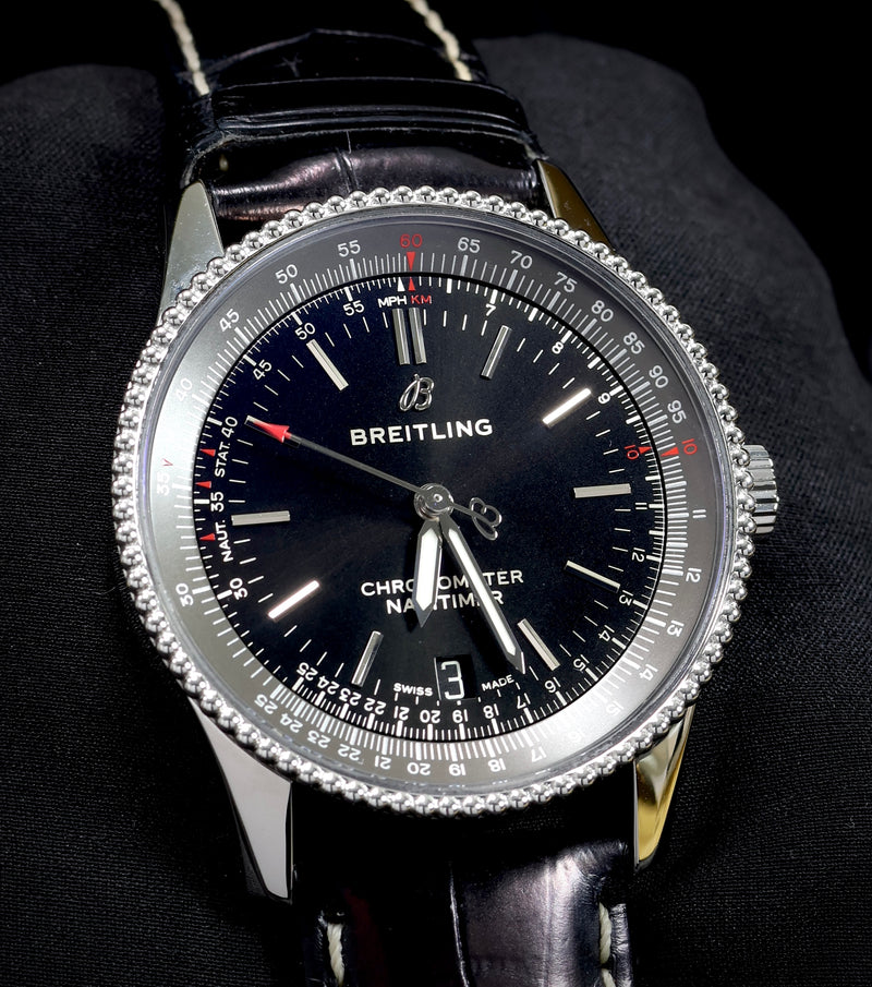 Breitling Navitimer Automatic 38 – Ref. A17325 – Black Dial | Full Set (2019) – Excellent Condition - Bidirectional Bezel
