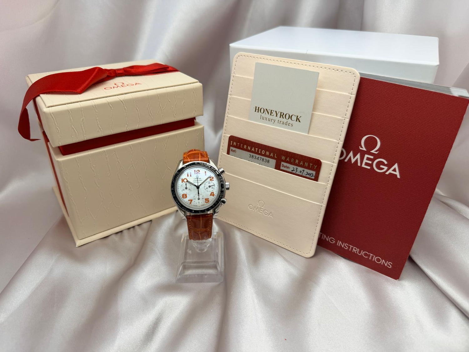 Speedmaster Reduced 39mm | Mother of Pearl Dial | Ref. 3834.78.38