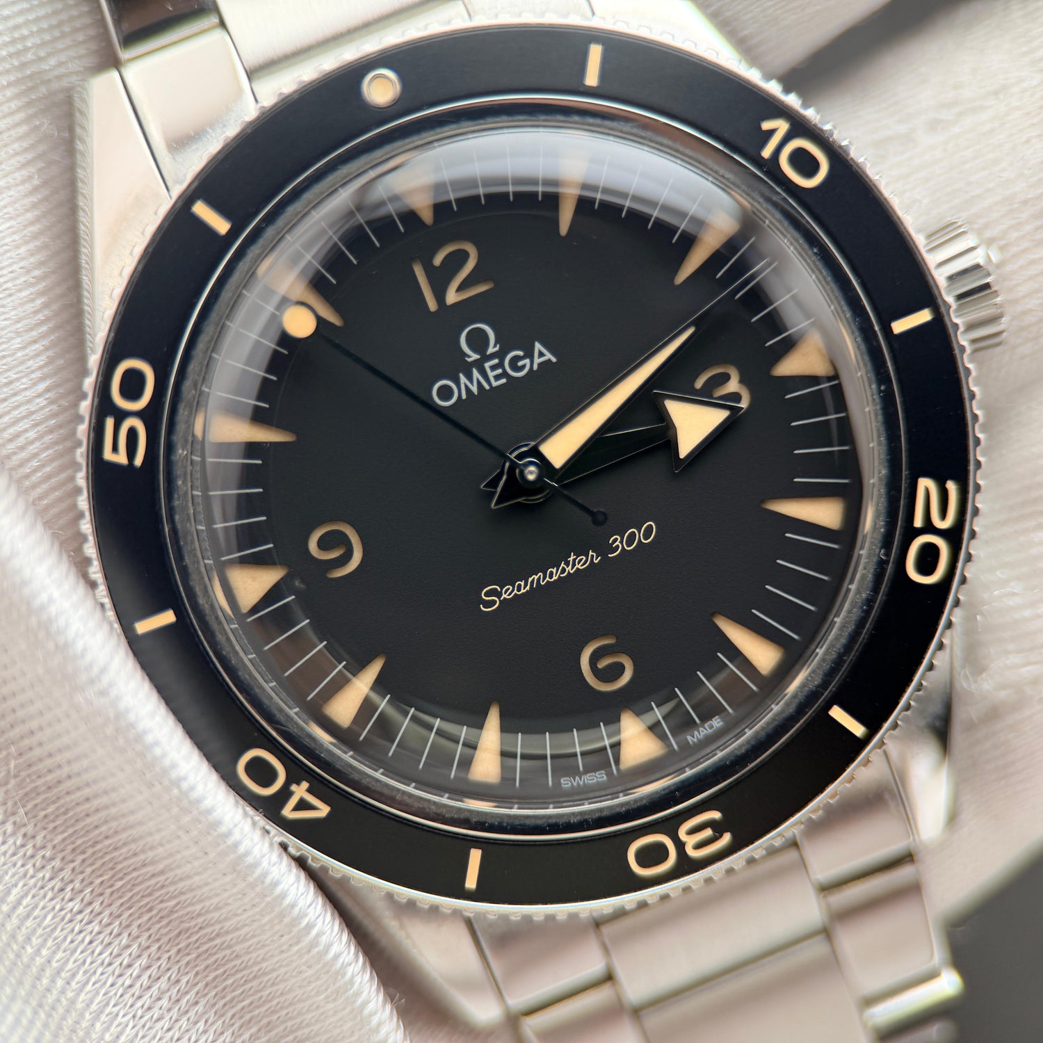 Seamaster 300 Heritage 41mm Black Sandwich Dial | Ref. 234.30.41.21.01.001 | 2022 Full Set