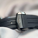 Omega Speedmaster “Dark Side of the Moon” - 310.92.44.51.01.001