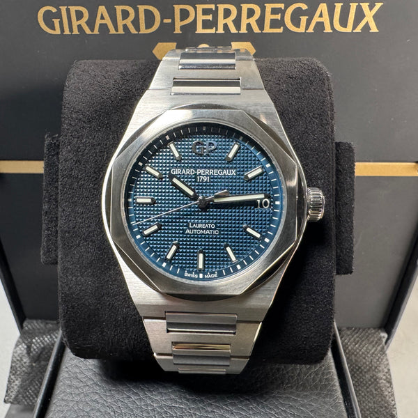 Girard Perregaux Laureato Blue Dial 81010-11-431-11A -