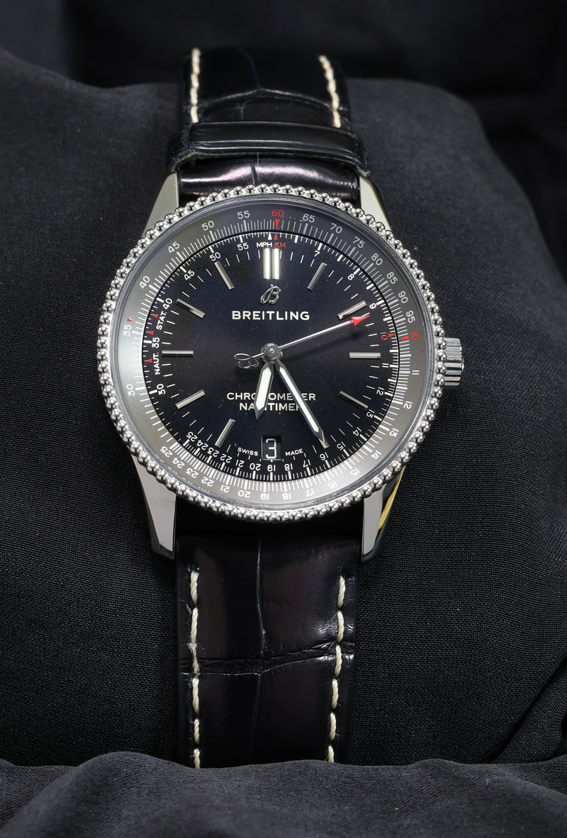 Breitling Navitimer Automatic 38 – Ref. A17325 – Black Dial | Full Set (2019) – Excellent Condition - Bidirectional Bezel