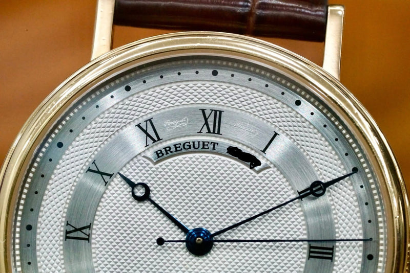 Breguet Classique 5930BA / 12 / 986 – 18k Yellow Gold – Full Set