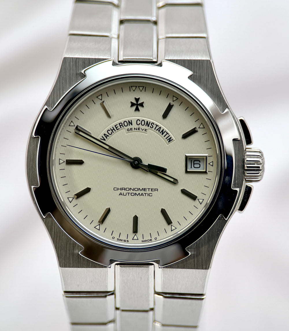 Overseas 1st Gen 37mm Silver Sigma Dial | Ref. 42042/423A-8872