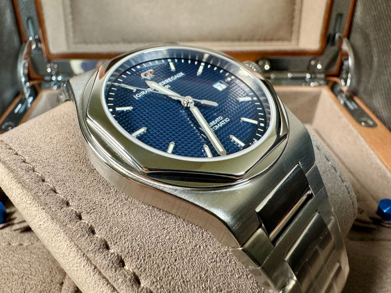 Girard-Perregaux Laureato 41mm 225th Anniversary Limited Edition– Ref. 81000-11-431-11A