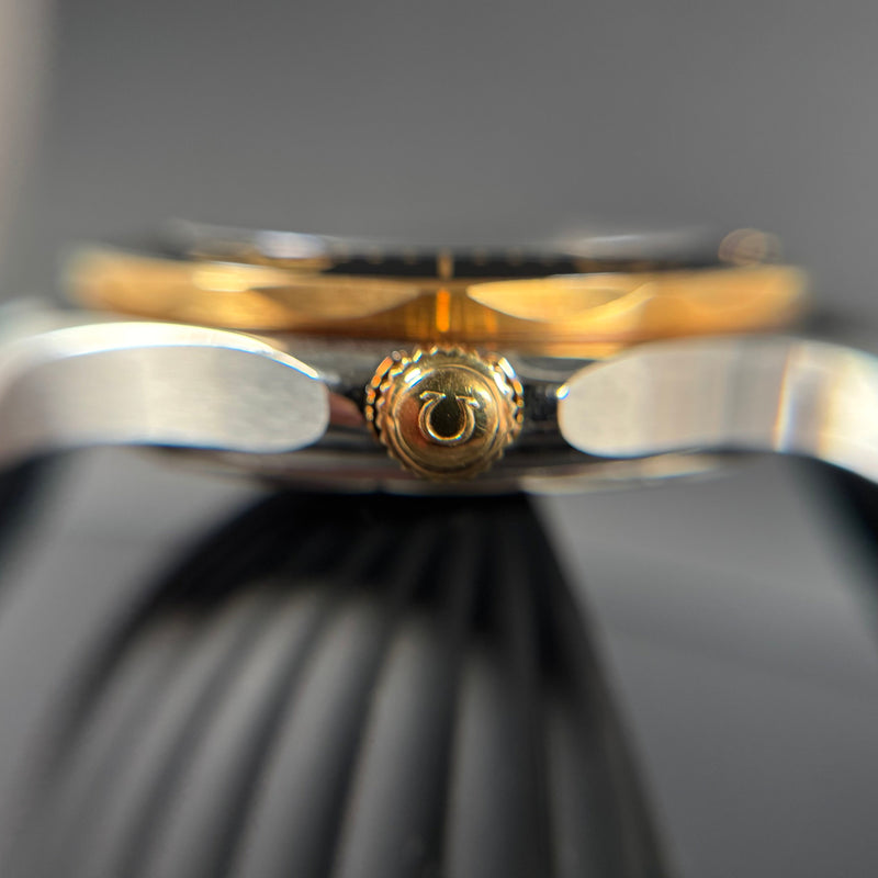 Omega Seamaster Diver 300M Two-Tone – 18k Yellow Gold & Steel - 210.22.42.20.01.001 - Full Set