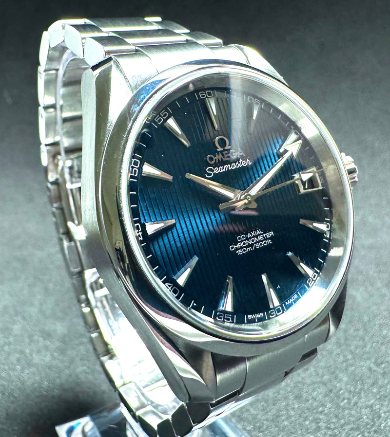 Omega Seamaster Aqua Terra Blue “Teak” Dial – Ref. 231.10.39.21.03.001
Full Set