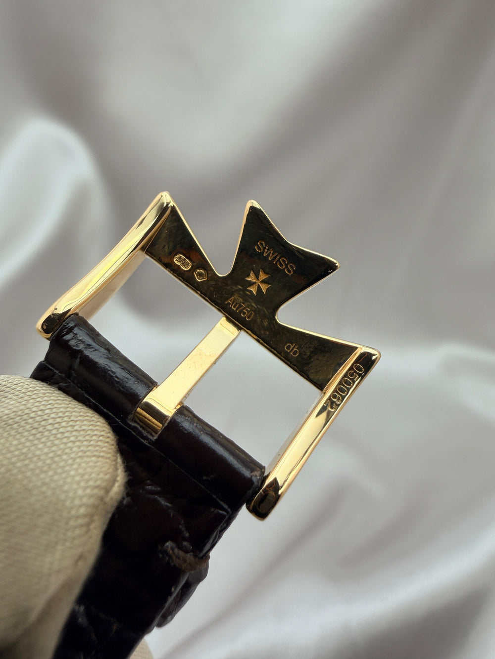 Traditionnelle 38mm 18k Yellow Gold | Ref. 87172/000J-9512