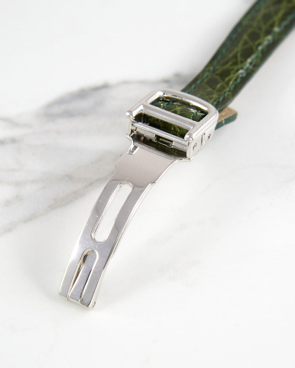 Tonneau XL CPCP Platinum Collection Privée Manual Wind 2026 Cartier Service | Ref. W1528152 / 2435E