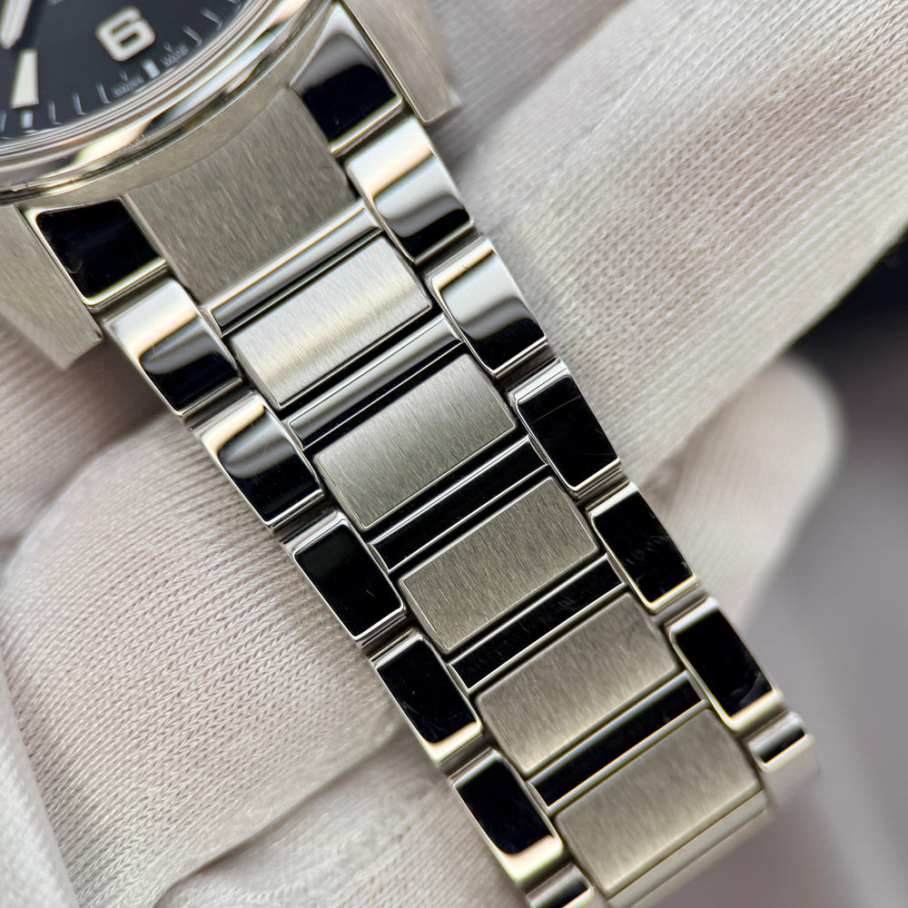 Polaris Automatic 41mm | Ref. Q9008471 | 2023 Mint Full Set (Rubber & Leather Straps)