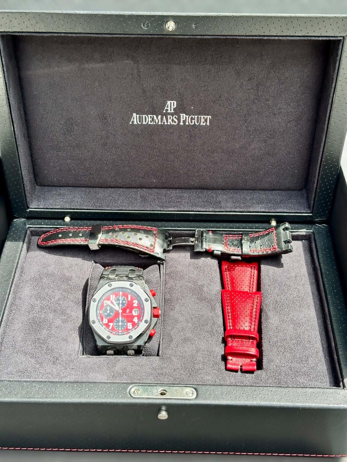 Royal Oak Offshore Singapore Grand Prix Limited 250 Pcs | Ref. 26190OS | Complete Set (3 Straps)