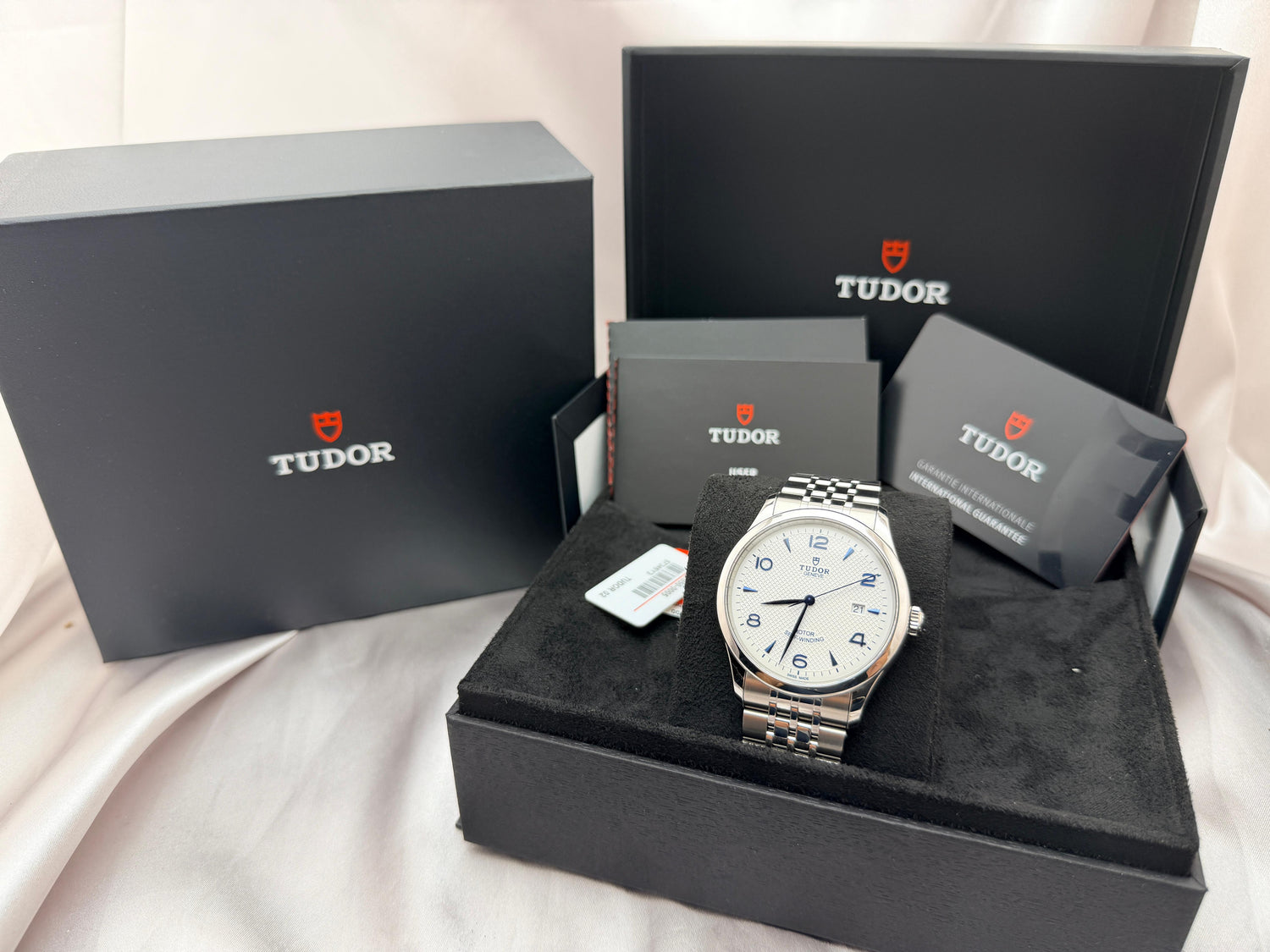 1926 40mm Opaline Silver & Blue Dial | Ref. 91650 | 2025 Mint Full Set (Warranty to 2030)
