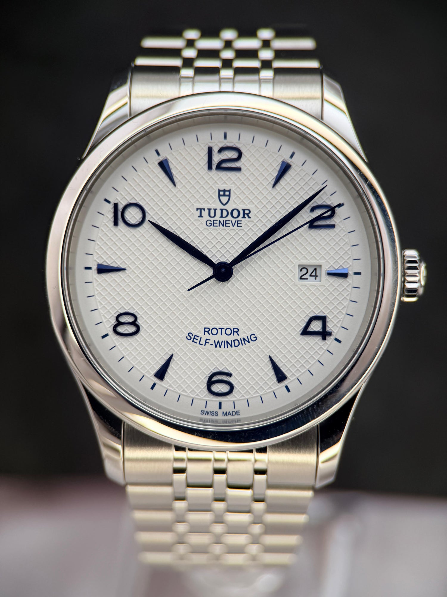 1926 40mm Opaline Silver & Blue Dial | Ref. 91650 | 2025 Mint Full Set (Warranty to 2030)