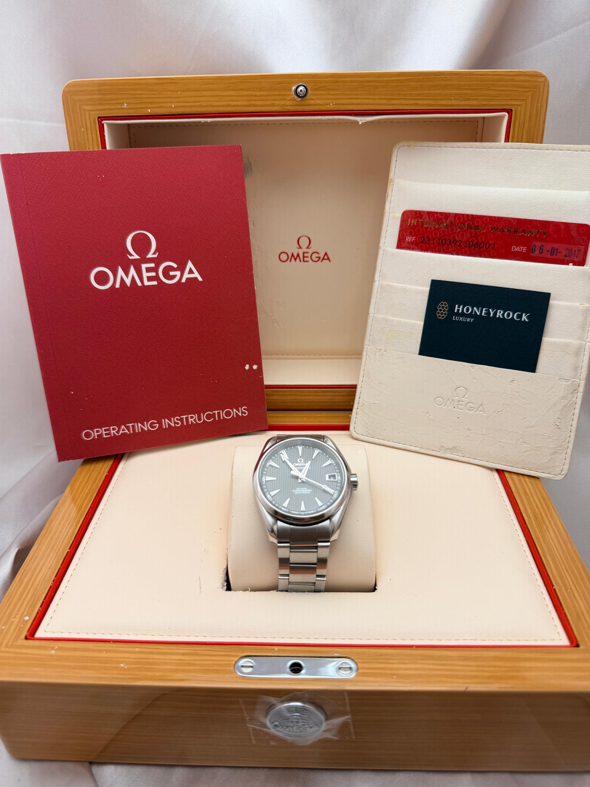 Seamaster Aqua Terra 38.5mm Grey "Skyfall" Dial | Ref. 231.10.39.21.06.001 | Mint Full Set