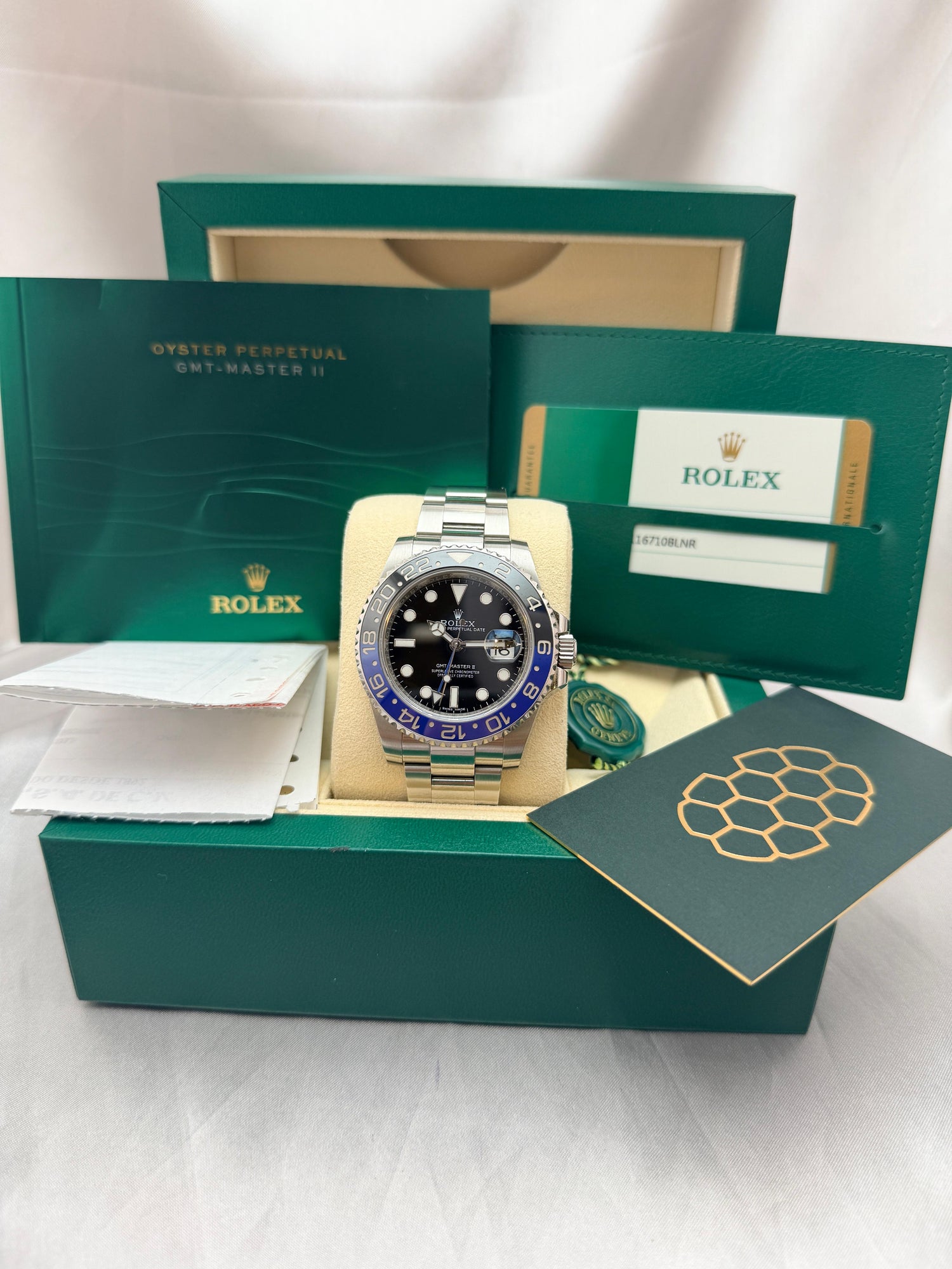 GMT-Master II "Batman" Oyster 40mm | Ref. 116710BLNR | 2015 Unpolished Full Set (+ Original Receipt)