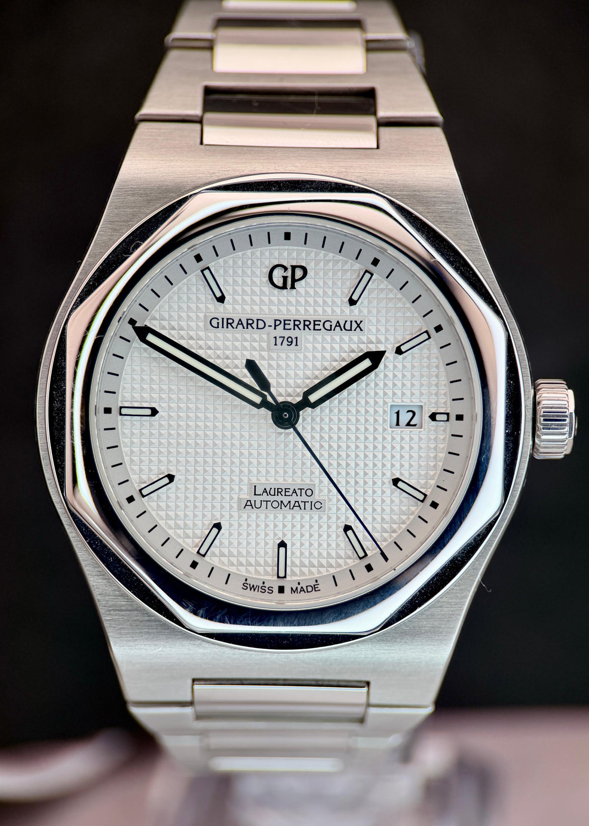 Laureato 225th Anniversary Limited 225 Pcs 41mm | Ref. 81000 | Full Set