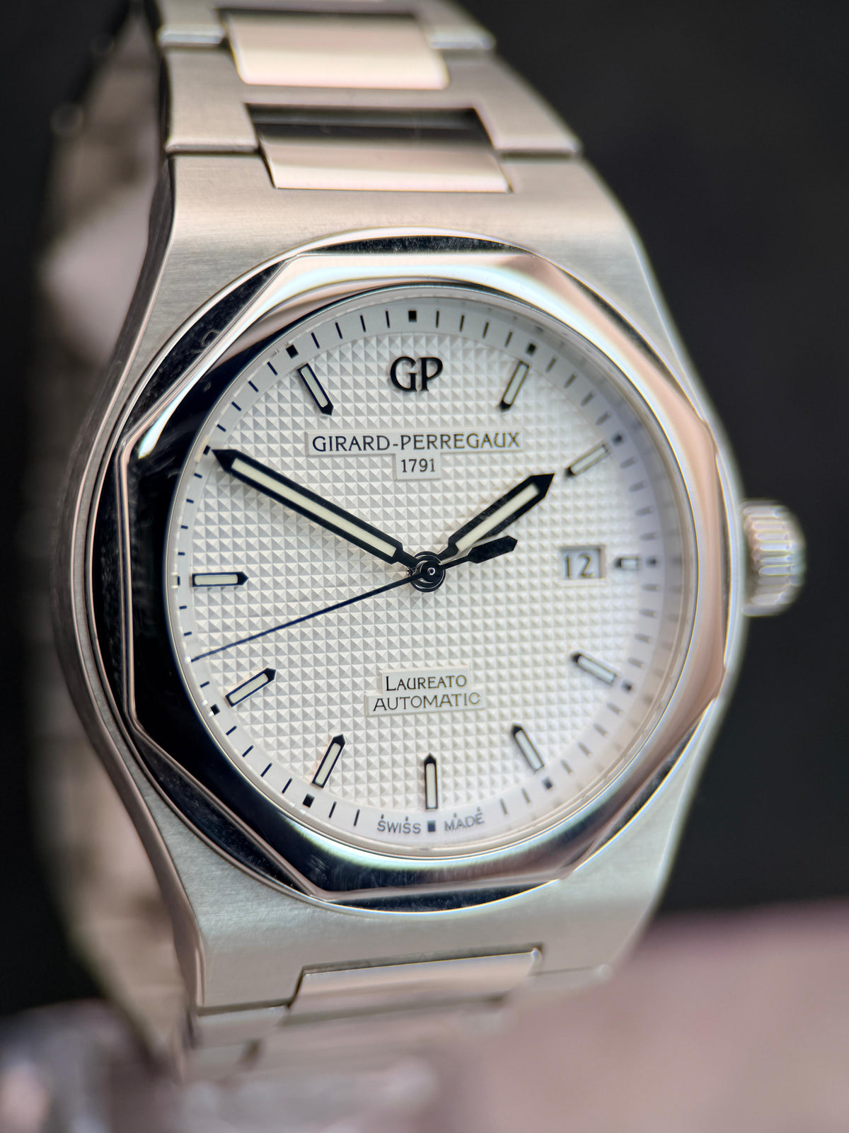 Laureato 225th Anniversary Limited 225 Pcs 41mm | Ref. 81000 | Full Set