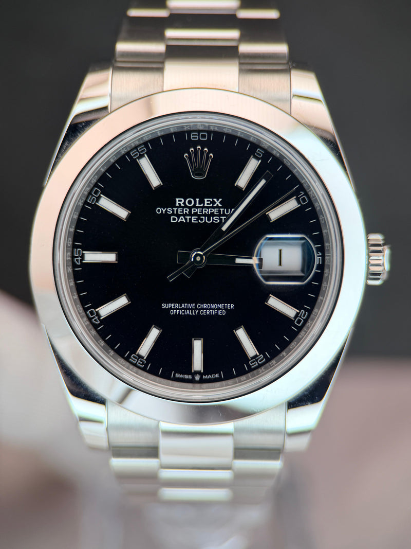 Datejust 41 Bright Black Dial Smooth Bezel 126300 | 2025 Unpolished Full Set (Warranty to 2030)