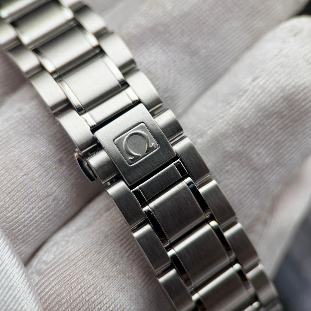 Speedmaster MK40 Triple Date 39mm Grey Dial | Ref. 3520.53.00 | Mint Condition (Box & Manual)