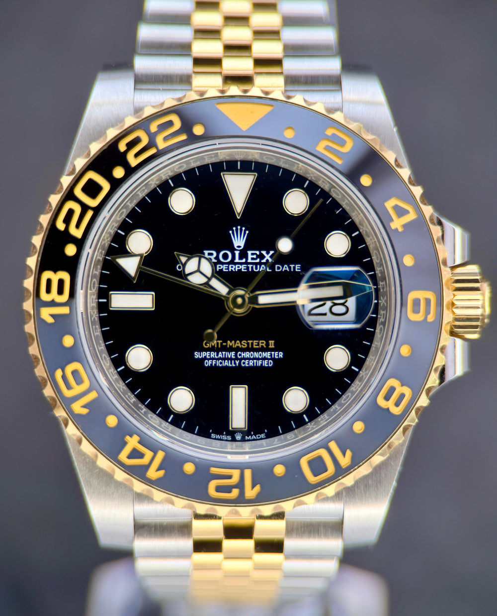 GMT-Master II بقطر 40 ملم ثنائي اللون "Guinness" 126713GRNR | 2026 بحالة ممتازة، طقم كامل