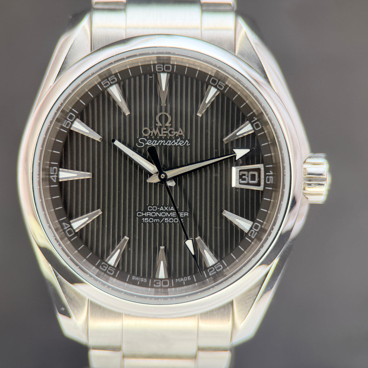Seamaster Aqua Terra 150M بقطر 38.5 ملم "Skyfall" بمينا رمادي 231.10.39.21.06.001 | بحالة ممتازة جداً، طقم كامل